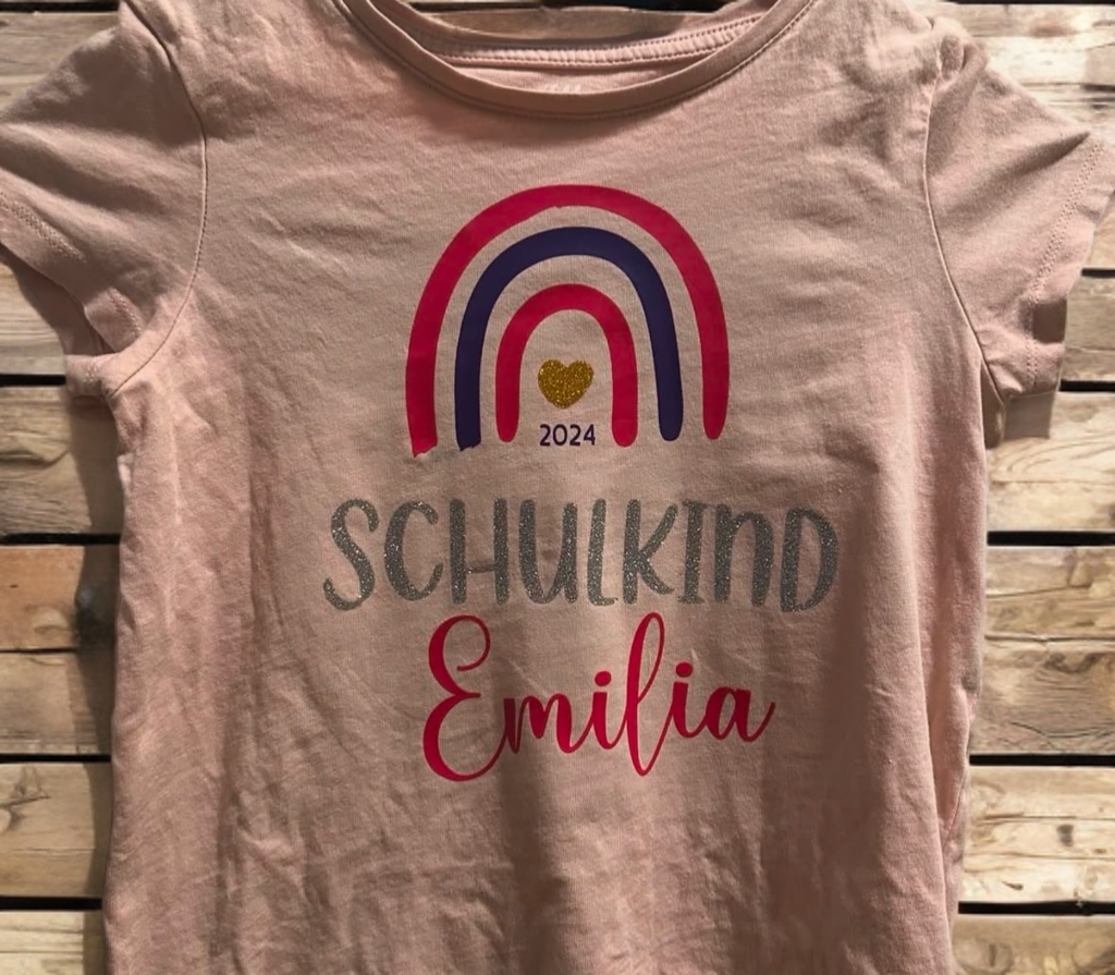 T-Shirt „Schulkind 2025“