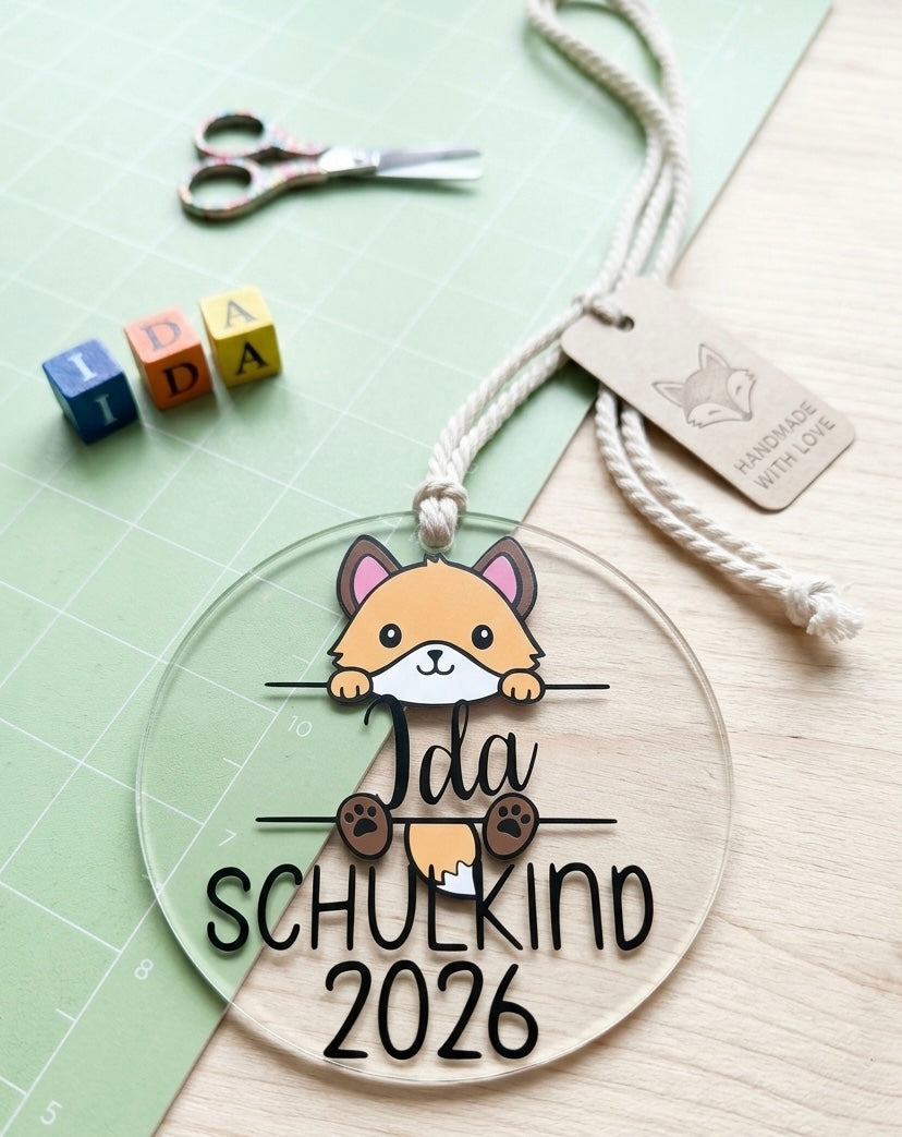 Personalisierter Schultütenanhänger mit Wunschmotiv | Acrylanhänger Einschulung | Design frei wählbar mit Name & Jahr
